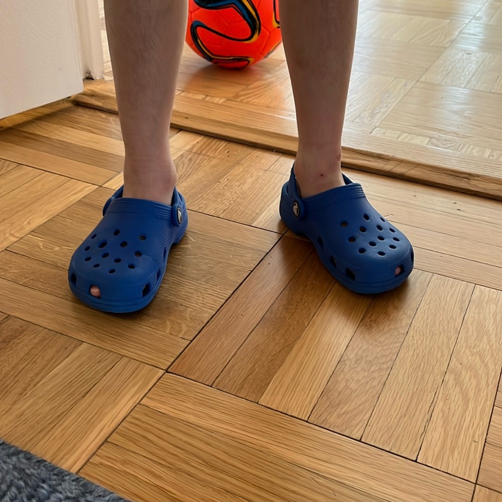 Blue crocs kids 10